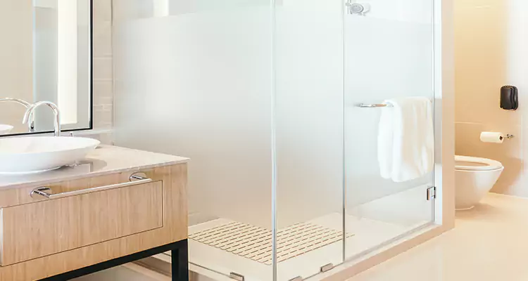 Expert Shower Door Fix and Repair in The Villages, FL